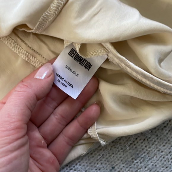 Reformation Silk Tank - Picture 3 of 4